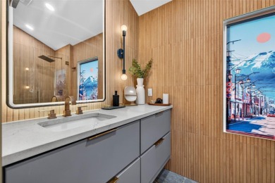 Welcome to this beautifully renovated, move-in ready pool home on The Renaisssance Vinoy Golf Club in Florida - for sale on GolfHomes.com, golf home, golf lot