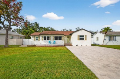 Welcome to this beautifully renovated, move-in ready pool home on The Renaisssance Vinoy Golf Club in Florida - for sale on GolfHomes.com, golf home, golf lot