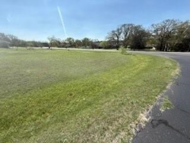 Nearly 22,000 sq ft to build your dream lake house on. Corner on Lake Kiowa Golf Course in Texas - for sale on GolfHomes.com, golf home, golf lot