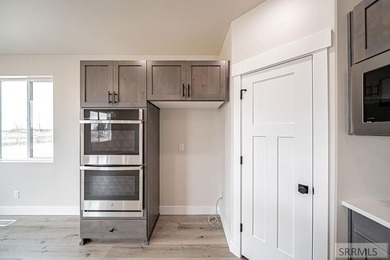 New Construction Gem: 6409 Ender Lane - Sage Lakes Golf Course on Sage Lakes Municipal Golf Course in ID - for sale on GolfHomes.com, golf home, golf lot