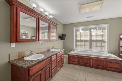 Beautiful Home in Bella Vista! Covered front porch and on Bella Vista - Metfield Golf Complex and Country Club in Arkansas - for sale on GolfHomes.com, golf home, golf lot