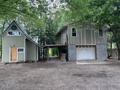 INVESTOR SPECIAL! Take note of double lot with 3 structures on Shawnee Golf Course in Kentucky - for sale on GolfHomes.com, golf home, golf lot