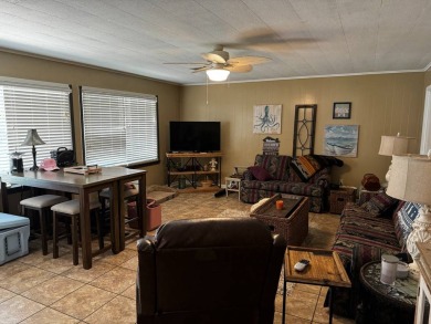 This 3 bedroom 2 bath brick home is located within walking on Lake Bruin Golf and Country Club in Louisiana - for sale on GolfHomes.com, golf home, golf lot