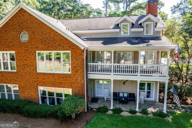Charming Golf Cottage with Premier Location in Reynolds Lake on Reynolds Lake Oconee - The Oconee in Georgia - for sale on GolfHomes.com, golf home, golf lot