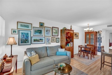 Elegant fully furnished first floor one bedroom and one bath on Vero Beach South Golf Course in Florida - for sale on GolfHomes.com, golf home, golf lot