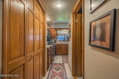 Immaculately maintained townhouse available on 10/1/25, offers a on Rolling Hills Country Club At the Antlers in New York - for sale on GolfHomes.com, golf home, golf lot