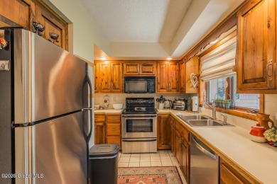 Immaculately maintained townhouse available on 10/1/25, offers a on Rolling Hills Country Club At the Antlers in New York - for sale on GolfHomes.com, golf home, golf lot