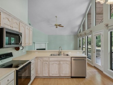 Holly Lake Ranch, Texas - If you are looking for a move in ready on Holly Lake Ranch Golf Club in Texas - for sale on GolfHomes.com, golf home, golf lot