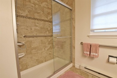 This lovely Baronet model is an end-unit with tasteful upgrades on Leisure Village Golf Course in New York - for sale on GolfHomes.com, golf home, golf lot