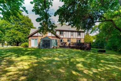 Welcome to this exceptional 5-bedroom, 4.1-bathroom residence on Hillcrest Country Club in Illinois - for sale on GolfHomes.com, golf home, golf lot