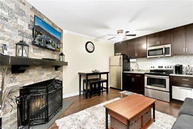 Looking to spend time in a cool climate? Summer temps on Beech on Beech Mountain Club in North Carolina - for sale on GolfHomes.com, golf home, golf lot