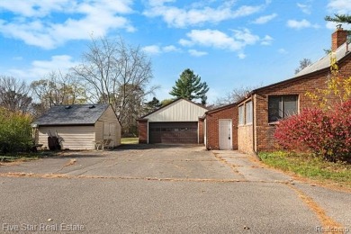 *Final offers due by 11/18 @ 10:00am* This 4-bedroom, 1-bathroom on Cherry Creek Golf Club in Michigan - for sale on GolfHomes.com, golf home, golf lot