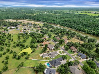 BRAND NEW ROOF!!!  You're Going to Love This One!
Step into on Pecan Plantation Country Club in Texas - for sale on GolfHomes.com, golf home, golf lot