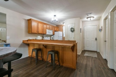 SUPERHOST status with great reviews for this owner and a great on Pointe Royale Village Country Club in Missouri - for sale on GolfHomes.com, golf home, golf lot