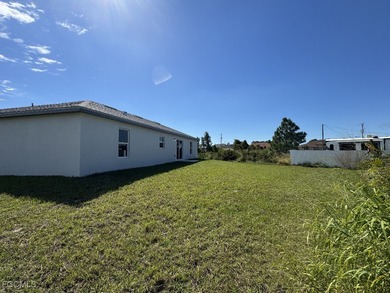 Charming and cozy 4-bedroom, 2 full bath home featuring a on Copperhead Golf Club in Florida - for sale on GolfHomes.com, golf home, golf lot