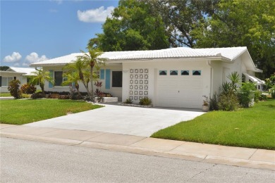 Location, location, location, Thinking of a change. Imagine on Mainlands Golf Club in Florida - for sale on GolfHomes.com, golf home, golf lot