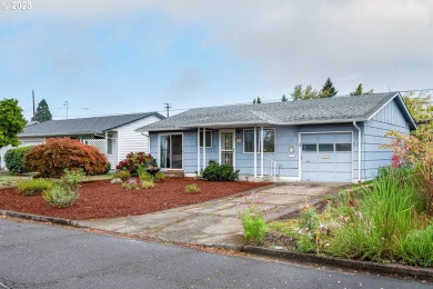Discover low-maintenance living in this updated 2-bedroom on  in Oregon - for sale on GolfHomes.com, golf home, golf lot