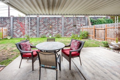 Discover low-maintenance living in this updated 2-bedroom on  in Oregon - for sale on GolfHomes.com, golf home, golf lot