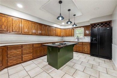 Do not miss your chance on this spacious home nestled in the on Bella Vista Country Club - Scottsdale in Arkansas - for sale on GolfHomes.com, golf home, golf lot