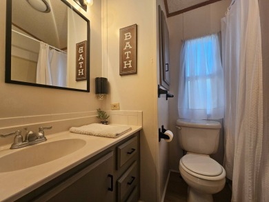 Stunning Update! 2 Bed 2 Bath Features New Foam Roof W/Warrantee on Viewpoint Golf Resort in Arizona - for sale on GolfHomes.com, golf home, golf lot