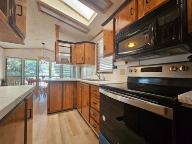 Stunning Update! 2 Bed 2 Bath Features New Foam Roof W/Warrantee on Viewpoint Golf Resort in Arizona - for sale on GolfHomes.com, golf home, golf lot