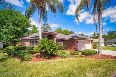 Lovely Eagle Harbor 4 bedroom, 2 bath home on a quiet cul-de-sac on Eagle Harbor Golf Club in Florida - for sale on GolfHomes.com, golf home, golf lot