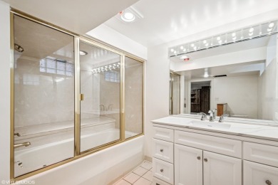 This sun-drenched 3-bedroom, 2.5-bath classic brick on Billy Caldwell Golf Course in Illinois - for sale on GolfHomes.com, golf home, golf lot