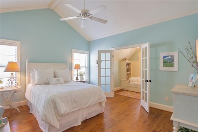 This stunning 4-bedroom, custom built 3408 sq ft lake front home on Hide-A-Way Lake Golf Course in Texas - for sale on GolfHomes.com, golf home, golf lot