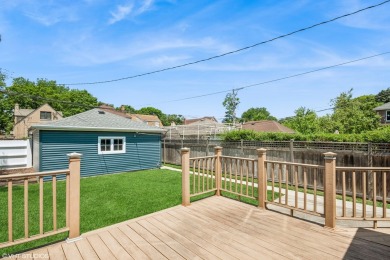 This sun-drenched 3-bedroom, 2.5-bath classic brick on Billy Caldwell Golf Course in Illinois - for sale on GolfHomes.com, golf home, golf lot