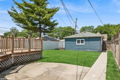 This sun-drenched 3-bedroom, 2.5-bath classic brick on Billy Caldwell Golf Course in Illinois - for sale on GolfHomes.com, golf home, golf lot