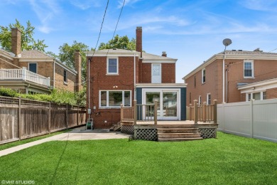 This sun-drenched 3-bedroom, 2.5-bath classic brick on Billy Caldwell Golf Course in Illinois - for sale on GolfHomes.com, golf home, golf lot