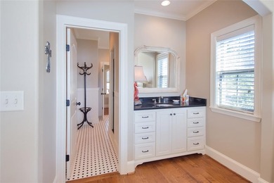 This stunning 4-bedroom, custom built 3408 sq ft lake front home on Hide-A-Way Lake Golf Course in Texas - for sale on GolfHomes.com, golf home, golf lot