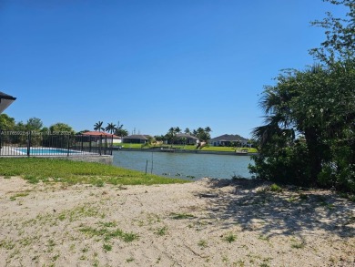 Residential extra wide waterfront & city center lot. No Flood on El Rio Golf Course and Club in Florida - for sale on GolfHomes.com, golf home, golf lot