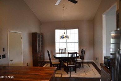 CURRENTLY UNDER CONTRACT, SELLER WILL CONSIDER BACKUP OFFERS on Holiday Golf Club in Florida - for sale on GolfHomes.com, golf home, golf lot