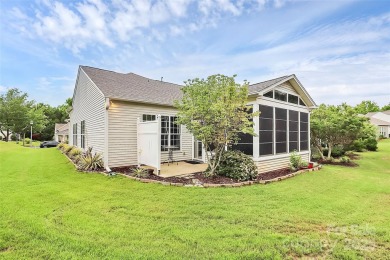 Well-Maintained 3-Bedroom, 2-bath, golf cart included! In the on Carolina Lakes Golf Club, LLC in South Carolina - for sale on GolfHomes.com, golf home, golf lot
