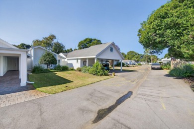 MOTIVATED SELLER!
Waterfront Luxury Living in highly on Sandestin Golf and Beach Resort - The Links in Florida - for sale on GolfHomes.com, golf home, golf lot