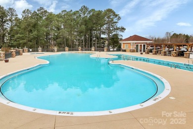 Well-Maintained 3-Bedroom, 2-bath, golf cart included! In the on Carolina Lakes Golf Club, LLC in South Carolina - for sale on GolfHomes.com, golf home, golf lot