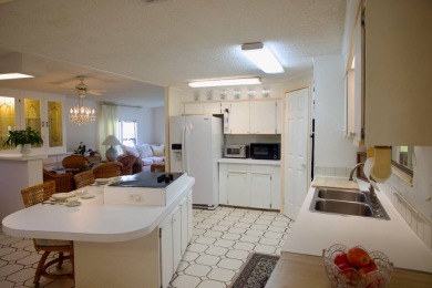Anxious Seller- Relocating, Make Offer.   Enjoy stunning sunsets on Pine Lakes Country Club in Florida - for sale on GolfHomes.com, golf home, golf lot