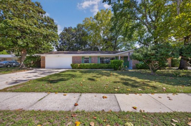 Charming home in Kenwood subdivision!
Welcome to this on Fort Walton Beach Golf Course in Florida - for sale on GolfHomes.com, golf home, golf lot