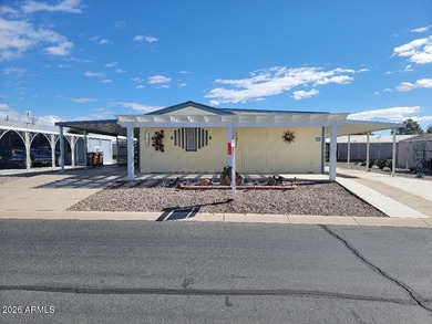 This is a wonderfully furnished 3 bedroom 3 bath home. Great on 3 Parks Fairways in Arizona - for sale on GolfHomes.com, golf home, golf lot