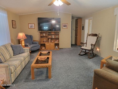 This is a wonderfully furnished 3 bedroom 3 bath home. Great on 3 Parks Fairways in Arizona - for sale on GolfHomes.com, golf home, golf lot