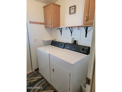 This is a wonderfully furnished 3 bedroom 3 bath home. Great on 3 Parks Fairways in Arizona - for sale on GolfHomes.com, golf home, golf lot