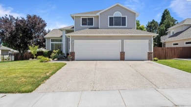 Nestled in the Canyon Lakes community just a block off the on Canyon Lakes Golf Course in Washington - for sale on GolfHomes.com, golf home, golf lot