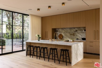 Contemporary architecture meets minimalist organic finishes in on Lakeside Golf Club in California - for sale on GolfHomes.com, golf home, golf lot