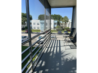 OWNER SAYS SELL. Will consider all offers. Freshly painted on Kings Point Golf -Flanders Way in Florida - for sale on GolfHomes.com, golf home, golf lot
