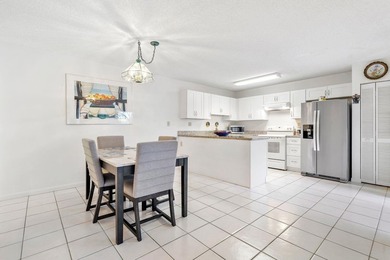 Fantastic Community! Great Deal! Minutes from Nova University on Pine Island Ridge Country Club in Florida - for sale on GolfHomes.com, golf home, golf lot