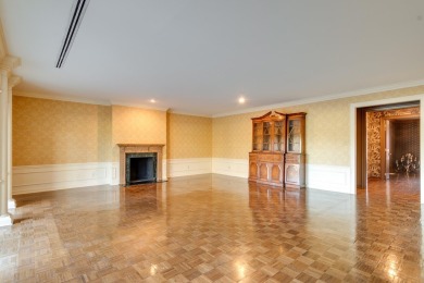 Rare ground-floor gem in the coveted Country Club Condos! This on  in Tennessee - for sale on GolfHomes.com, golf home, golf lot