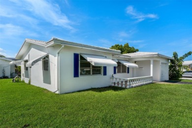 Welcome to effortless living in this charming 2BD/2BA on Leisureville Community Association in Florida - for sale on GolfHomes.com, golf home, golf lot
