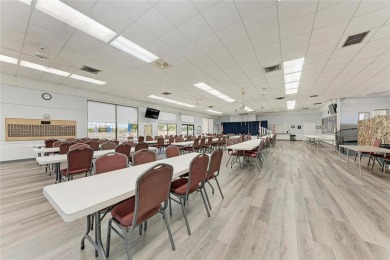 Welcome to this 3-bedroom, 2-bath fully furnished turnkey mobile on Kings Gate Golf Club in Florida - for sale on GolfHomes.com, golf home, golf lot