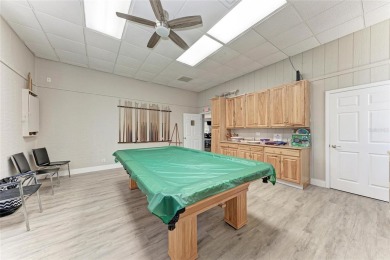 Welcome to this 3-bedroom, 2-bath fully furnished turnkey mobile on Kings Gate Golf Club in Florida - for sale on GolfHomes.com, golf home, golf lot